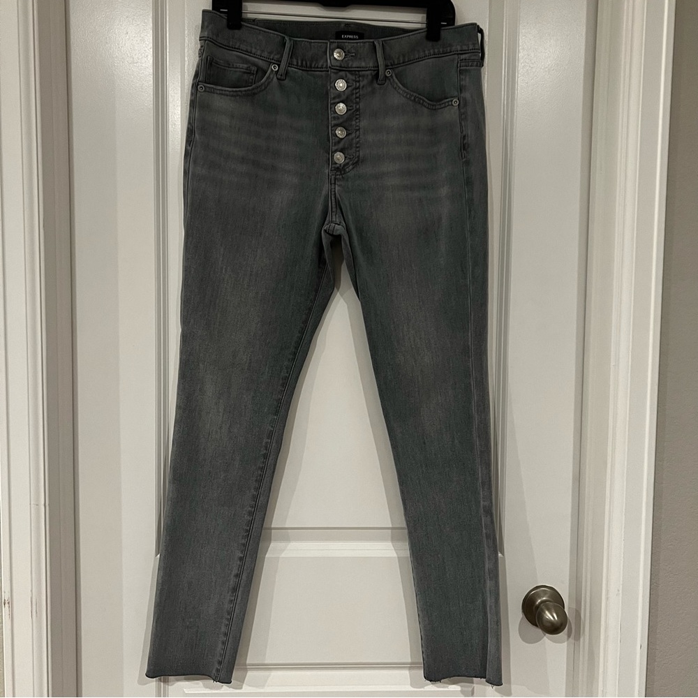 Chic Express Gray Skinny Button Fly Jean-Four-Way Hyper Stretch-Mid Rise-Raw Hem
